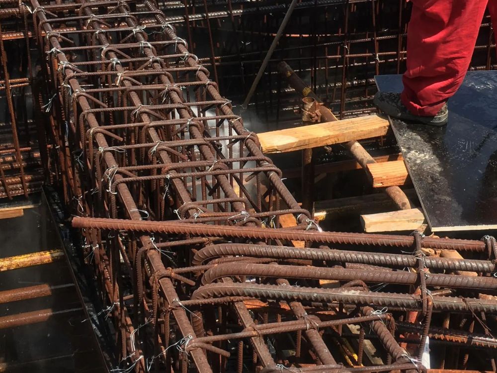 工地鋼筋生銹怎么辦？